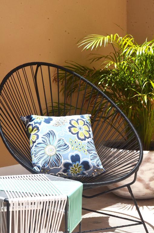 Hotel Catedral La Paz Exterior photo A Condesa chair