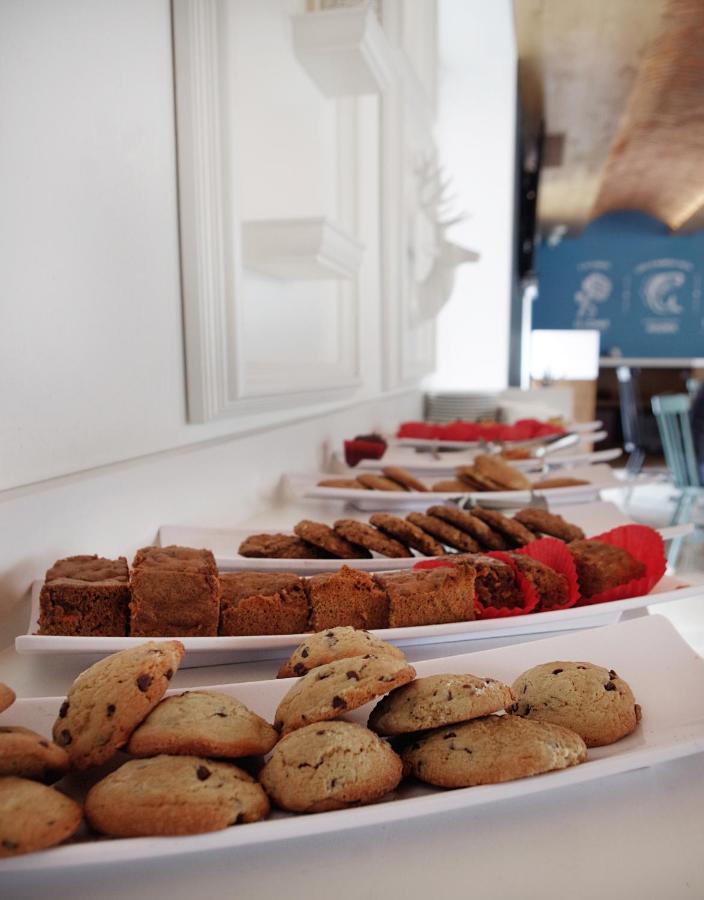 Hotel Catedral La Paz Exterior photo A selection of Italian cookies